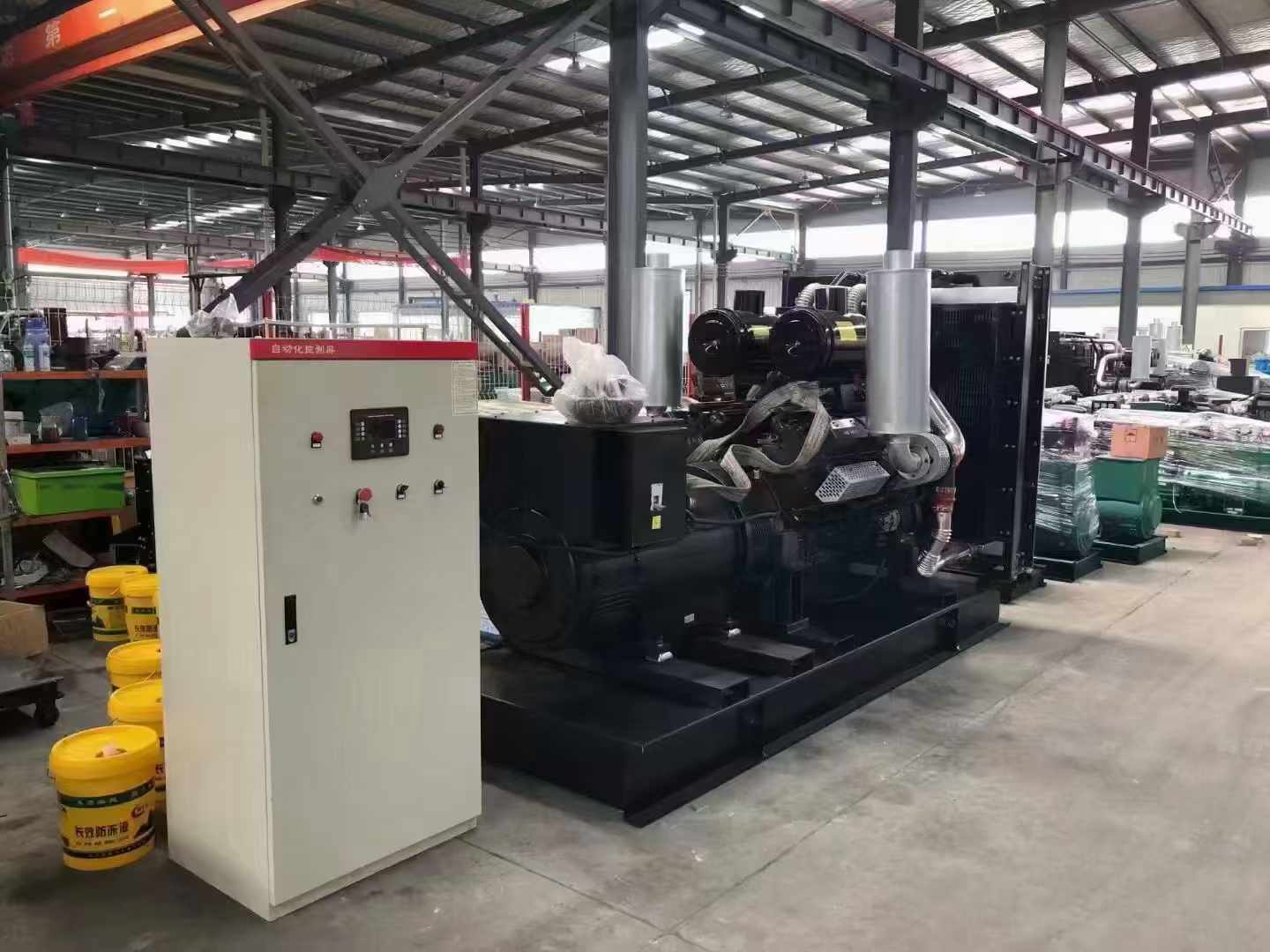 阿克陶柴油发电机运行时的噪音和振动水平如何？