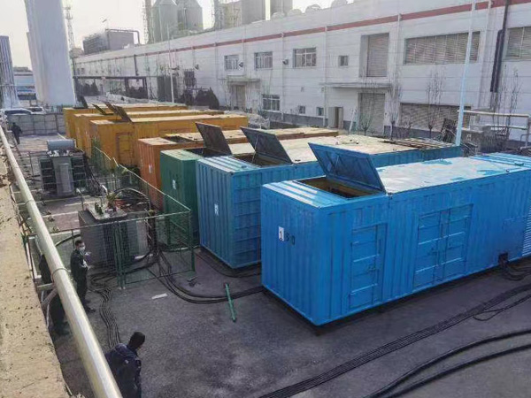 阿克陶380V和690V电压的电缆线相同吗？